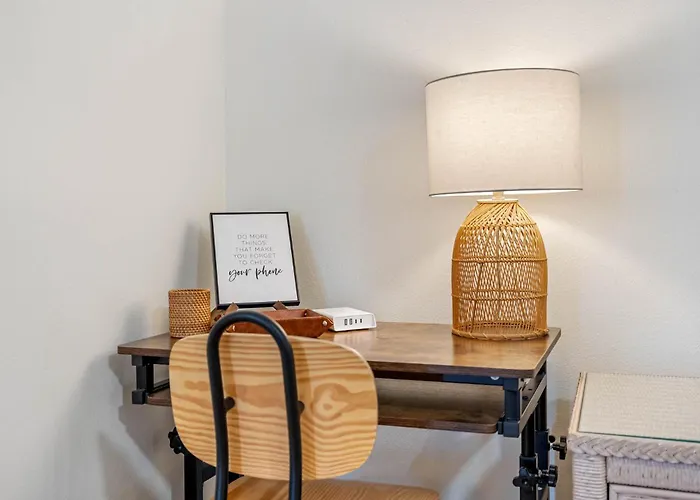 Apartment Seaside Serenity: Your Perfect Escape!