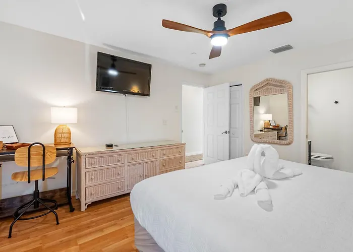 Seaside Serenity: Your Perfect Escape!