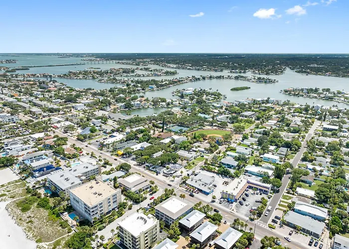 Seaside Serenity: Your Perfect Escape! Apartment