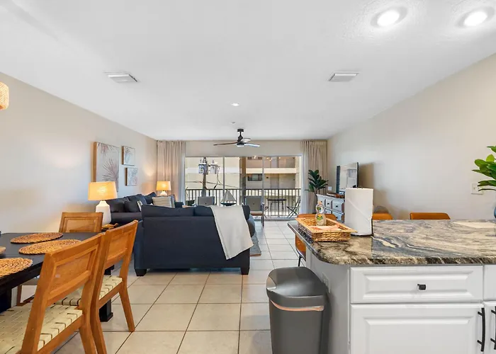 Seaside Serenity: Your Perfect Escape! * Clearwater Beach
