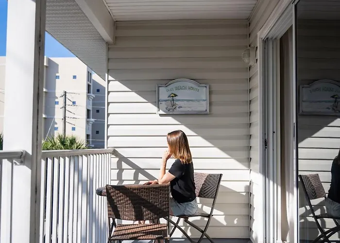 Apartment Seaside Serenity: Your Perfect Escape!