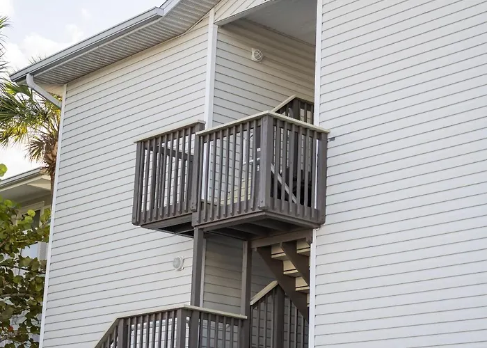 Seaside Serenity: Your Perfect Escape! Apartment *