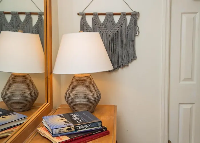 Seaside Serenity: Your Perfect Escape! *