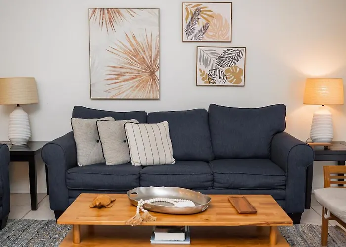 Seaside Serenity: Your Perfect Escape! Apartment *