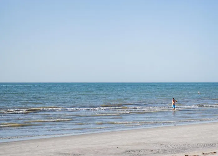 Seaside Serenity: Your Perfect Escape! Clearwater Beach